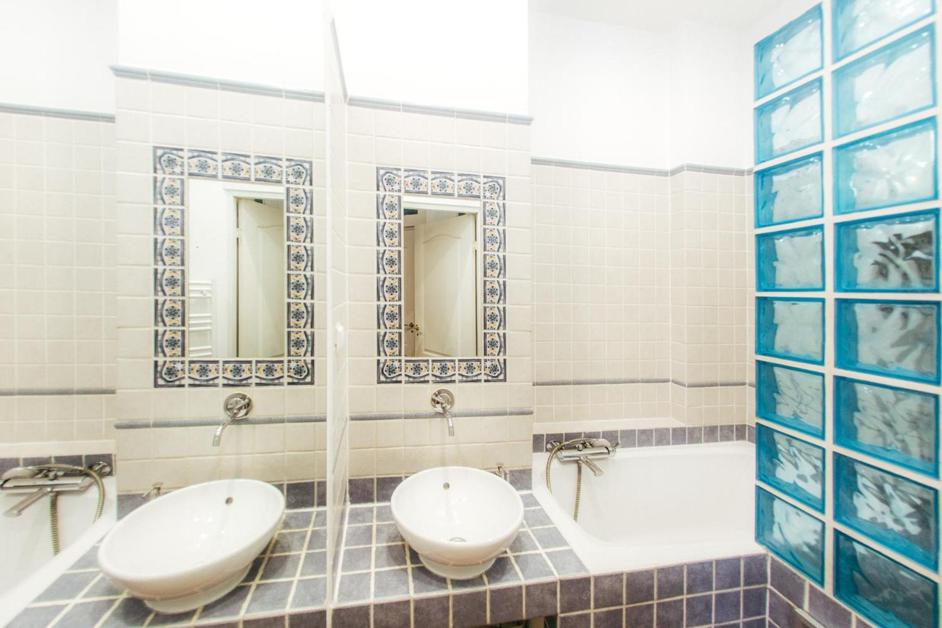 Leilighet Oomph Vintage 2br Gem Steps From Politechnika *