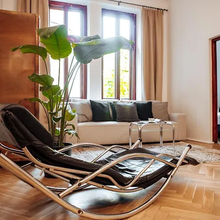Apartament Oomph Vintage 2Br Gem Steps From Politechnika Warszawa Zewnętrze zdjęcie