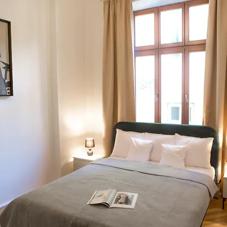 Apartament Oomph Vintage 2Br Gem Steps From Politechnika Warszawa Zewnętrze zdjęcie