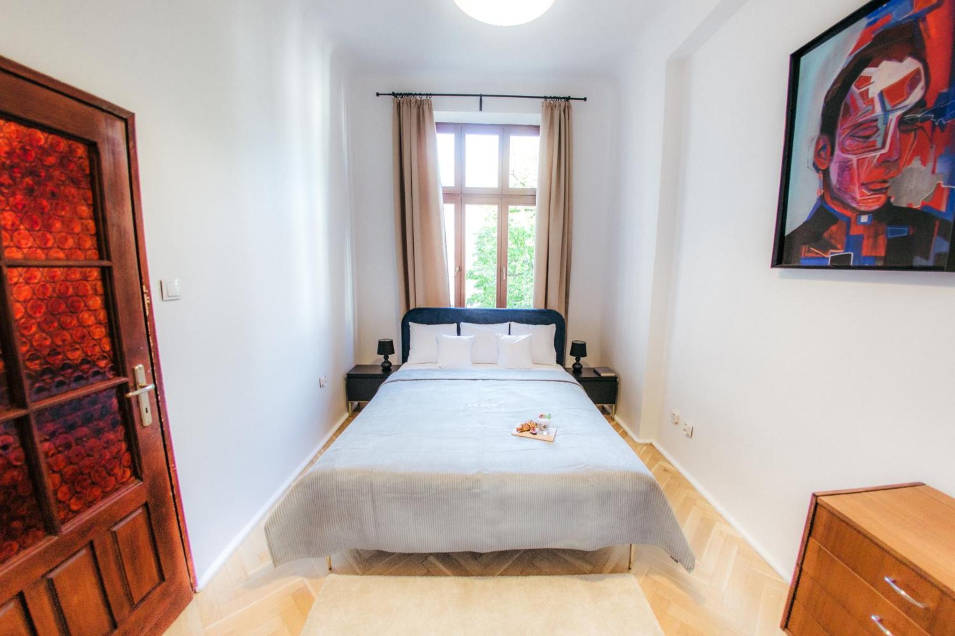 Oomph Vintage 2br Gem Steps From Politechnika Warschau